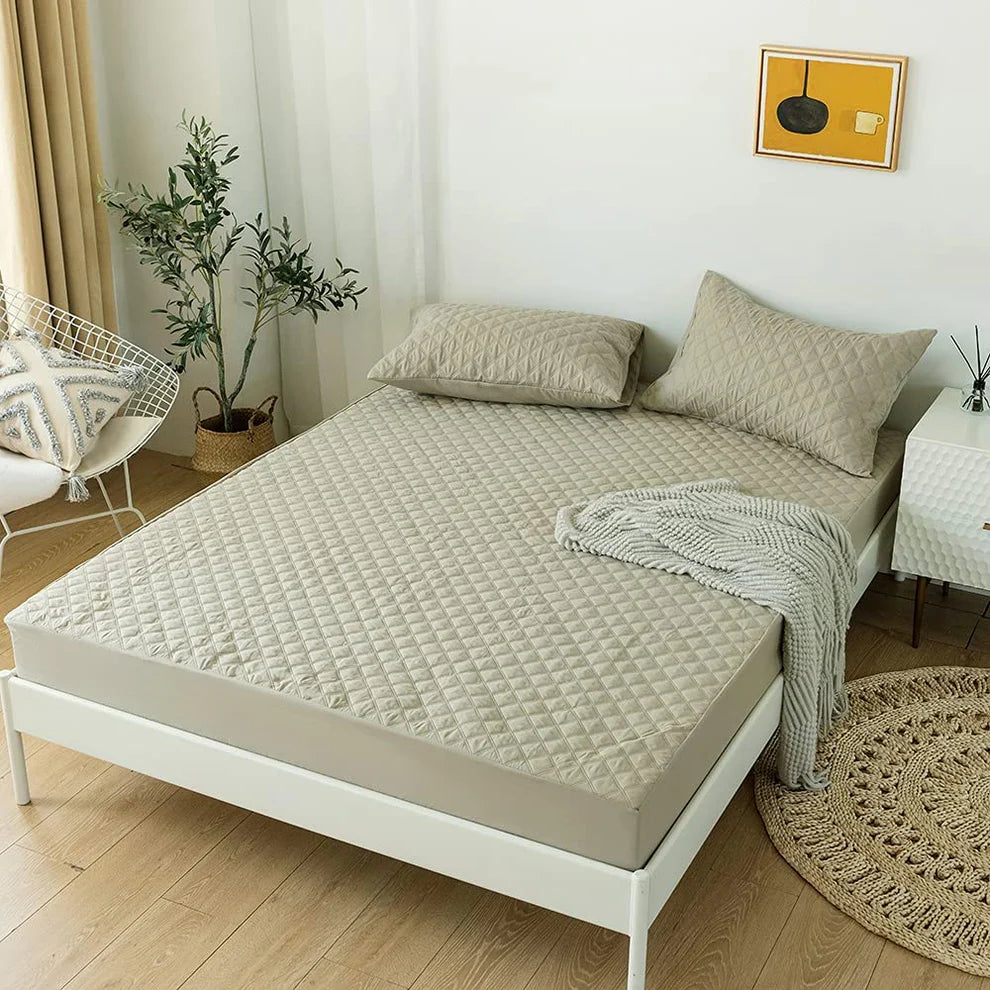 Quilted Waterproof Mattress Protector-beige